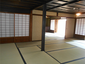 ���z�{���@�����̈�ى��O�g�C��